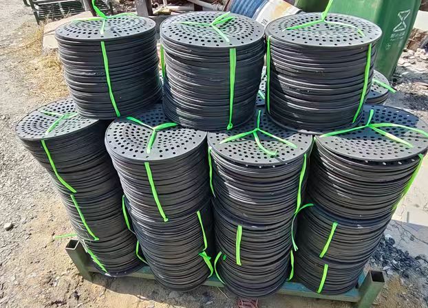 液压机压制扇贝养殖盘